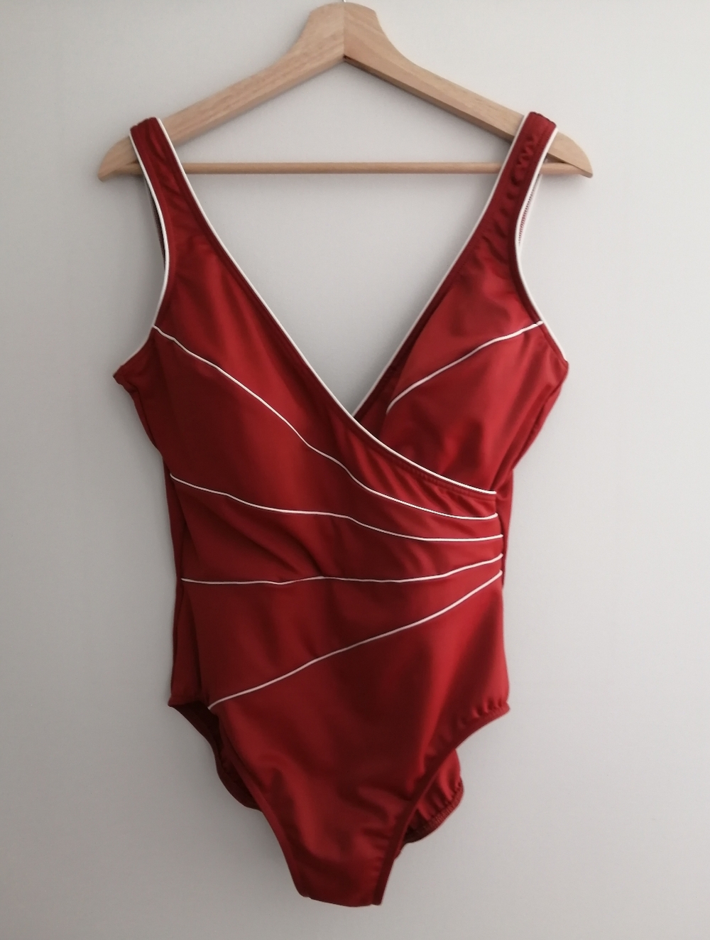 Miraclesuit Horizon One Piece Bathing Swim Suit Plus Size 14